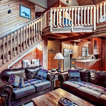 Mama Bear'S Retreat Villa Сивиървил Екстериор снимка