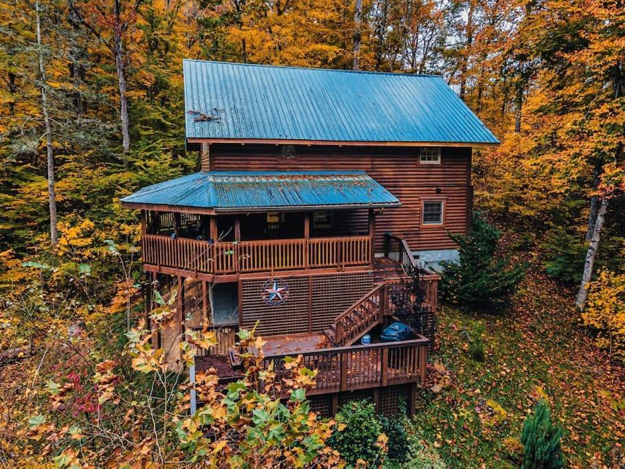 Mama Bear'S Retreat Villa Сивиървил Екстериор снимка